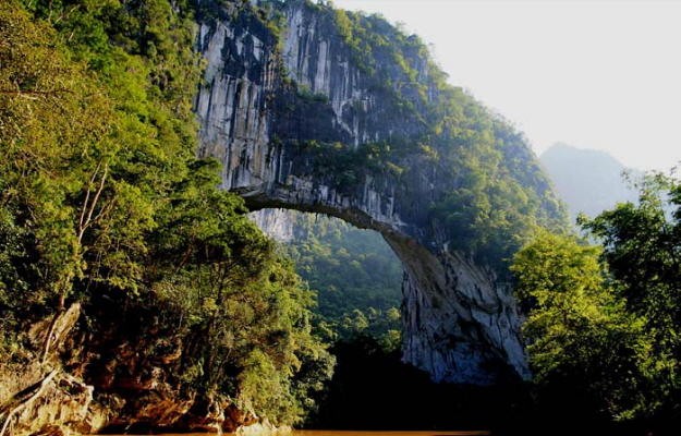 Εντυπωσιακές γέφυρες φυσικής ομορφιάς Fairy Bridge