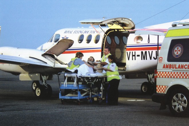 Οι πιο παράξενες δουλειές του κόσμου ΙΠΤΑΜΕΝΟΙ ΓΙΑΤΡΟΙ