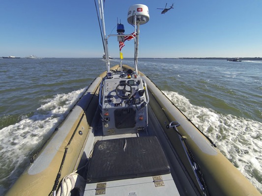 unmanned-boat us navy robot boat
