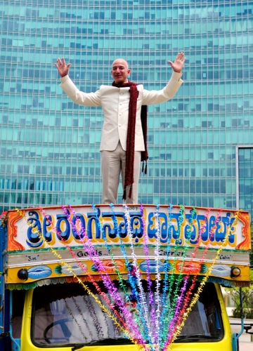 RTR480QK   amazon jeff bezos