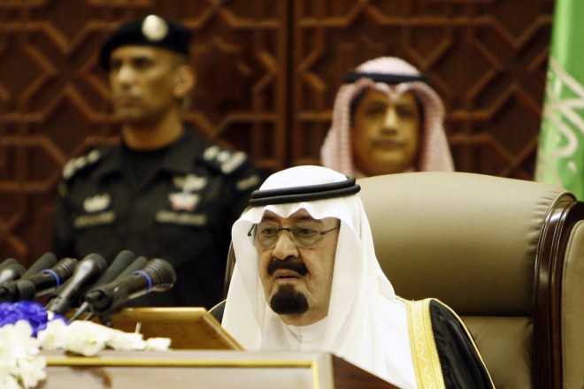 epa02935050 Saudi Arabia's King Abdullah bin Abdulaziz Al Saud (C) speaks before the members of the Shoura Council, in Riyadh, Saudi Arabia, 25 September 2011. According to media report on 25 September, King Abdullah told members of the parliament, known as the Shura Council  'In Islamic history, women have had roles that cannot be marginalized', and added 'Women will be members of the Shura council from the next round, and starting the next polls women will be able to run for the municipal elections next year following the Islamic rules'. The Shura council is the formal advisory body of the oil-rich kingdom. It has limited powers and cannot pass or enforce laws. All 150 members are appointed by the king. The current term ends in 2013. Saudi activists have been campaigning for years to pressure the king into giving women more rights in the conservative Gulf state.  EPA/STR