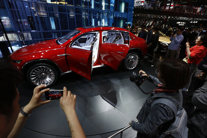 inside-the-beijing-motor-show-mercedes-maybach-crossover-concept-684