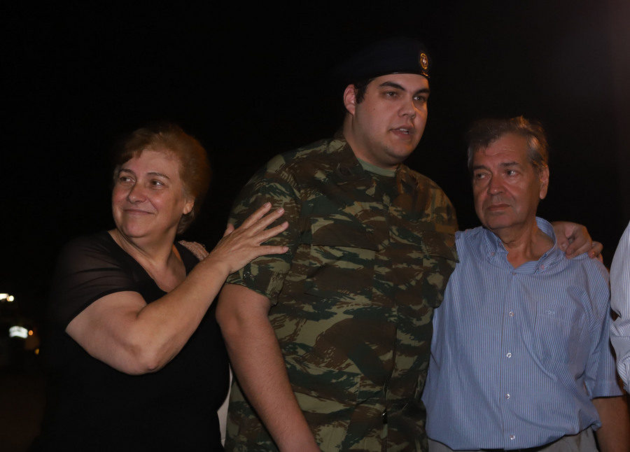 ΘΕΣΣΑΛΟΝΙΚΗ ΕΛΕΥΘΕΡΟΙ ΟΙ ΔΥΟ ΕΛΛΗΝΕΣ ΣΤΡΑΤΙΩΤΙΚΟΙ