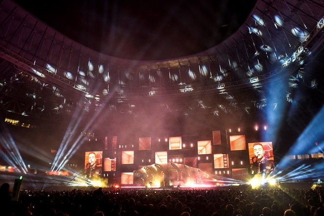 epa07139967 British band Muse performs during a concert in the framework of MTV 2018 Europe Music Awards at San Mames stadium in Bilbao, Basque Country, Spain, 03 November 2018. The MTV 2018 Europe Music will be celebrated on 04 November 2018 at the Bizkaia Arena.  EPA/MIGUEL TONA