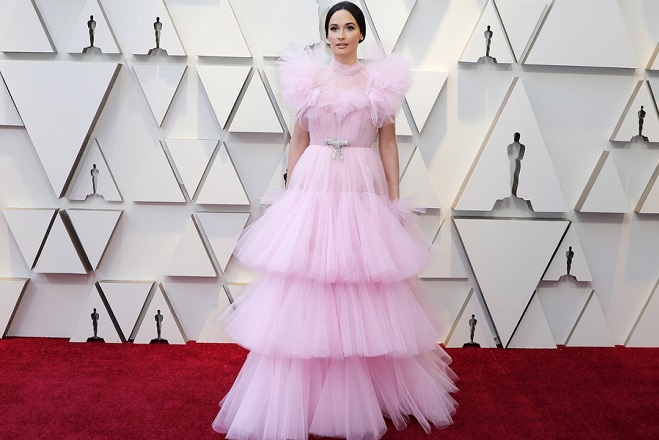 epa07394488 Kacey Musgraves arrives for the 91st annual Academy Awards ceremony at the Dolby Theatre in Hollywood, California, USA, 24 February 2019. The Oscars are presented for outstanding individual or collective efforts in 24 categories in filmmaking.  EPA/ETIENNE LAURENT