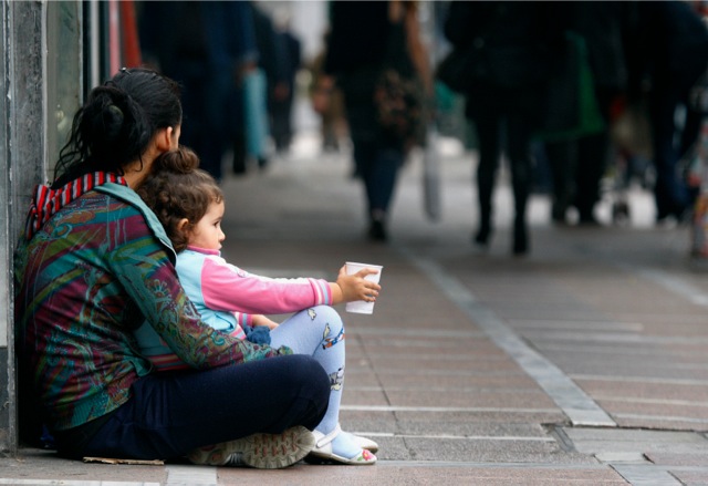 Έγγραφο Στουρνάρα για την αύξηση της παιδικής φτώχειας