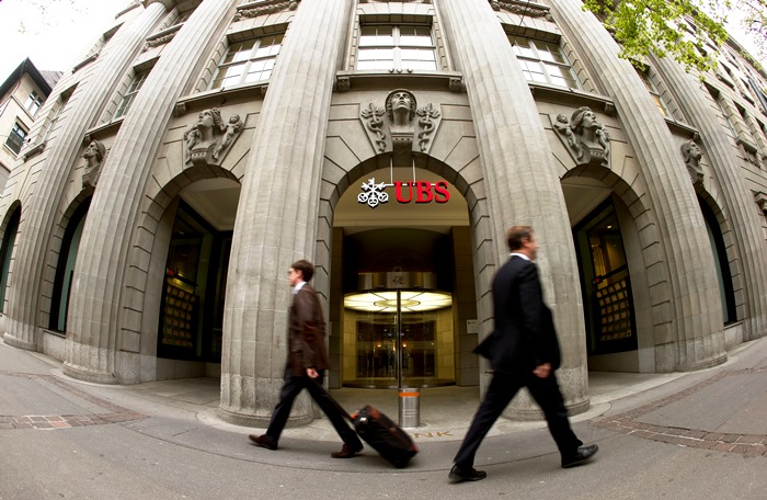 UBS: Αύξηση 32% στα καθαρά κέρδη β’ τριμήνου