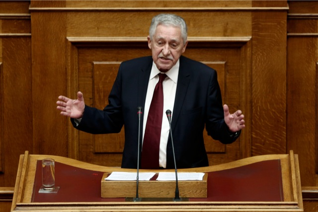 Για «τακτικισμό» κατηγορεί τον ΣΥΡΙΖΑ ο Φώτης Κουβέλης