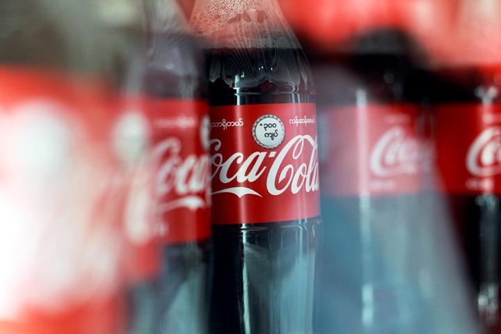 Τέσσερα εργοστάσια στην Ισπανία κλείνει η Coca Cola