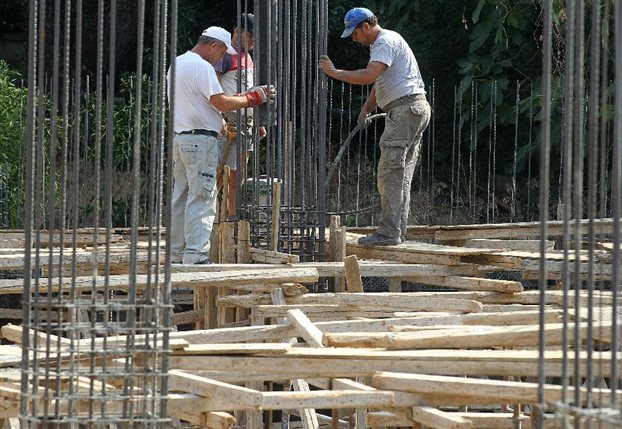 ΕΛ.ΣΤΑΤ: Στο «υπόγειο» η οικοδομική δραστηριότητα