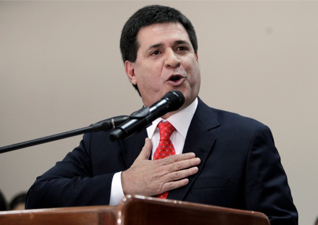 Παραγουάη: Ποδόσφαιρο + Πολιτική + $$$ = Προεδρία