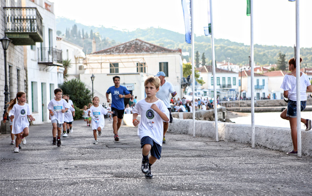 Για τρίτη συνεχή χρονιά διοργανώνεται ο Spetses Mini Marathon