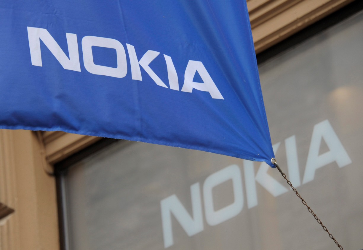 Κομισιόν: «Πράσινο φως» για την εξαγορά της Nokia από Microsoft