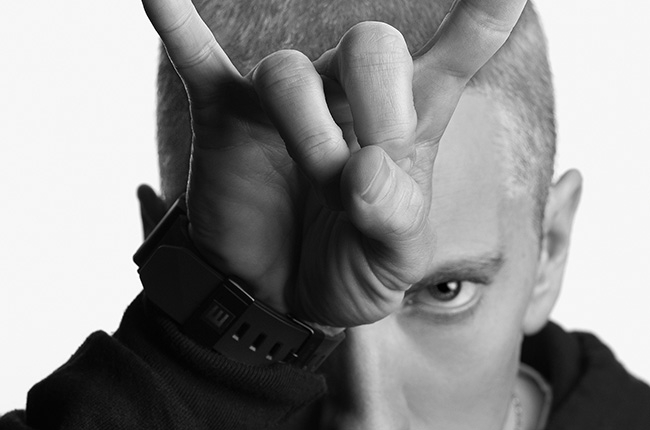 Ο Eminem ραπάρει πιο γρήγορα κι από τη σκιά του