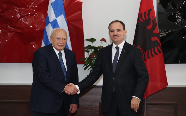 Η ενέργεια στο επίκεντρο της επίσκεψης Παπούλια στην Αλβανία