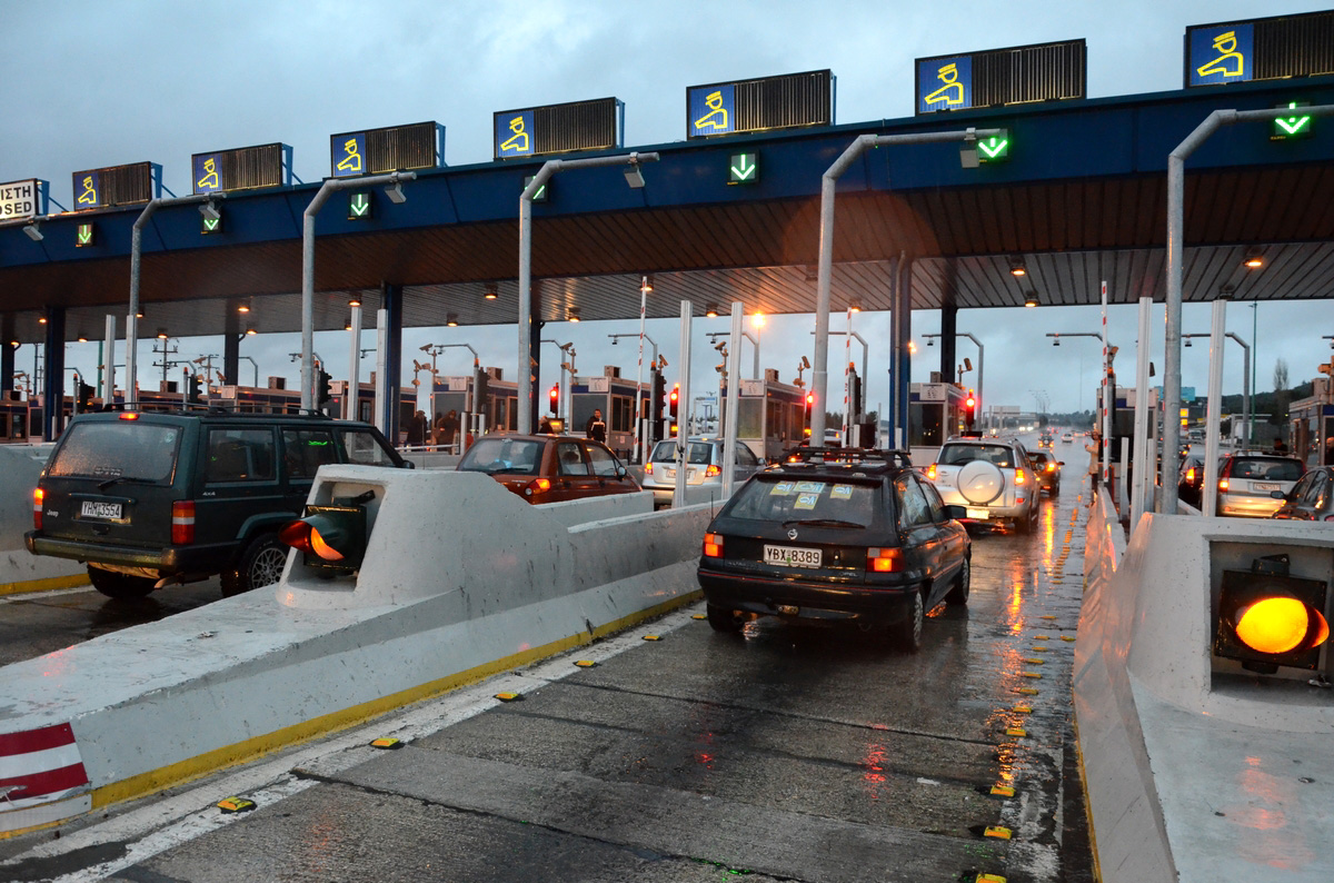 Αθήνα – Θεσσαλονίκη οδικώς με… μισό βασικό μισθό