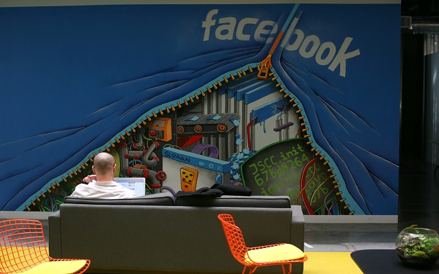 Το Facebook ξόδεψε 2 δισ. δολάρια για να βρεθεί σε «άλλο κόσμο»