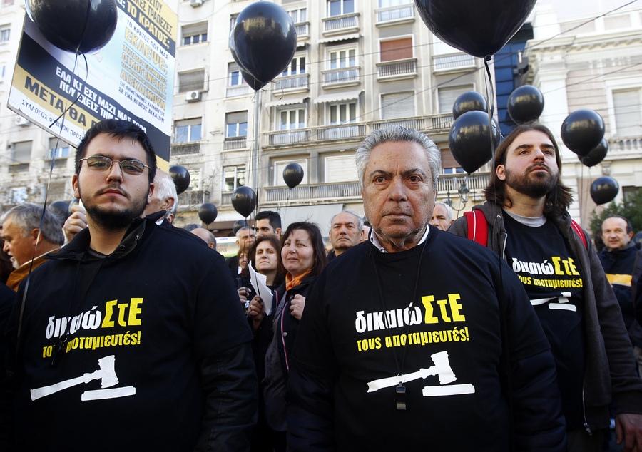 ΣτΕ: Συνταγματικό και νόμιμο το κούρεμα των ομολόγων