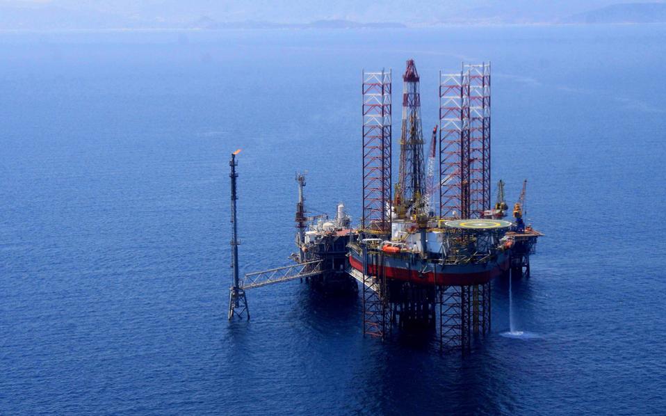 Τουλάχιστον 20 πολυεθνικές «φλερτάρουν» τα ελληνικά πετρέλαια