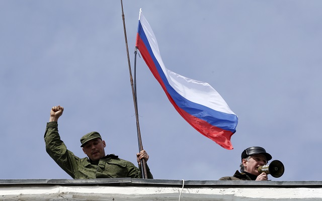 Στην Κριμαία ο Ρώσος υπουργός Άμυνας