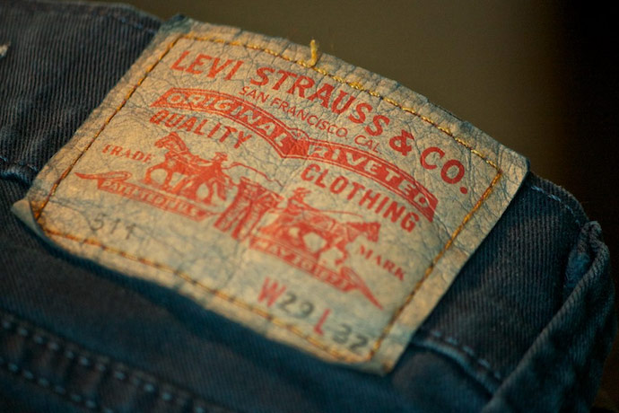 «Ξεβάφουν» τα Levi Strauss;