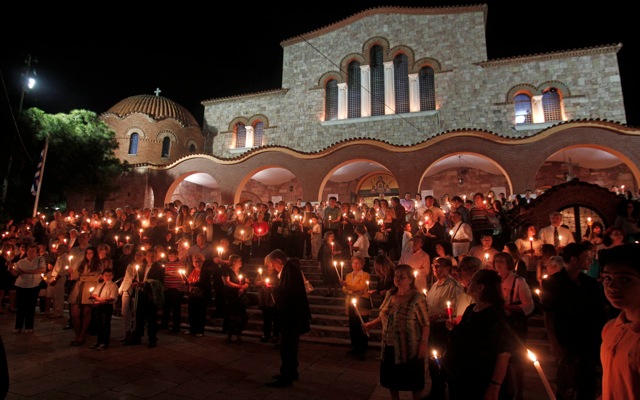 Στην Ελλάδα το Άγιο Φως