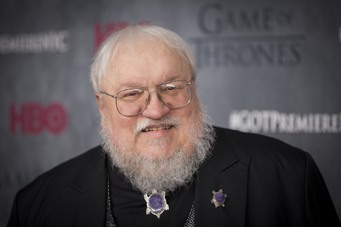 George R.R. Martin: Τα drones είναι χειρότερα από τους Ντοθράκι!