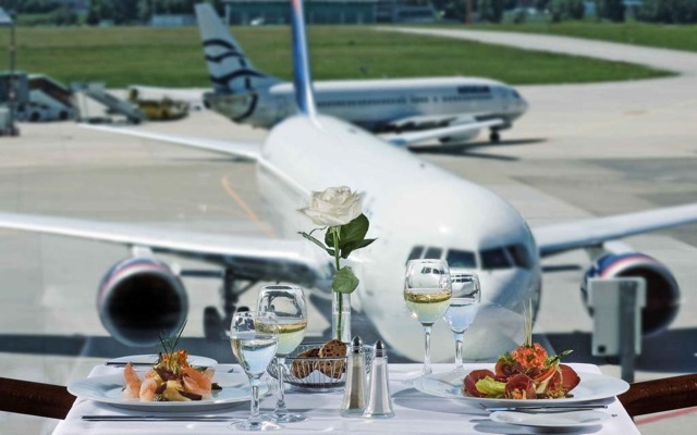 Οι μεγάλοι σεφ «προσγειώνονται» στα αεροδρόμια