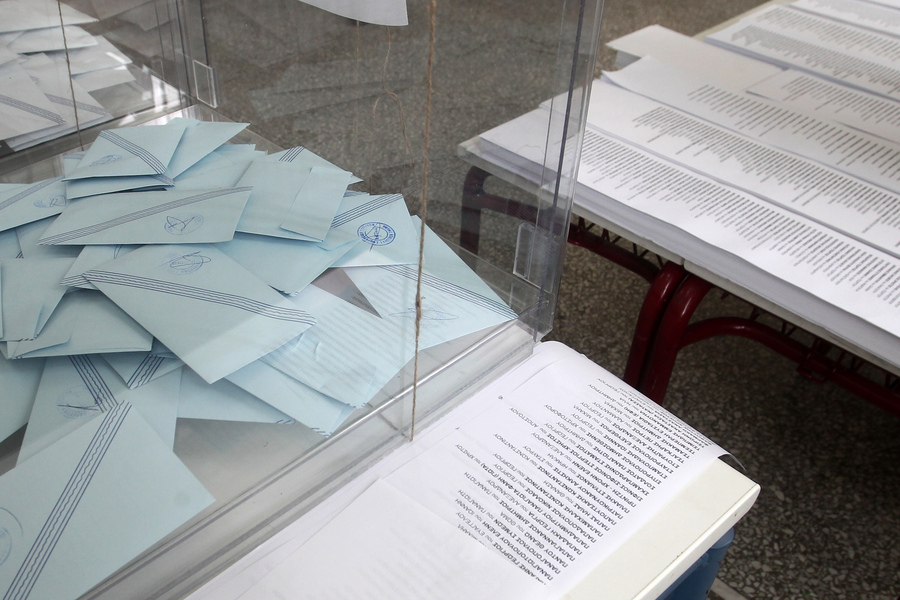 Εκλογές 2015: Τι ισχύει για ετεροδημότες, κατοίκους εξωτερικού και ενστόλους