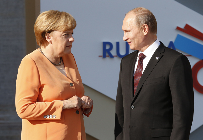 Μέρκελ: Η συνεργασία της Ευρώπης με τη Ρωσία πρέπει να συνεχιστεί