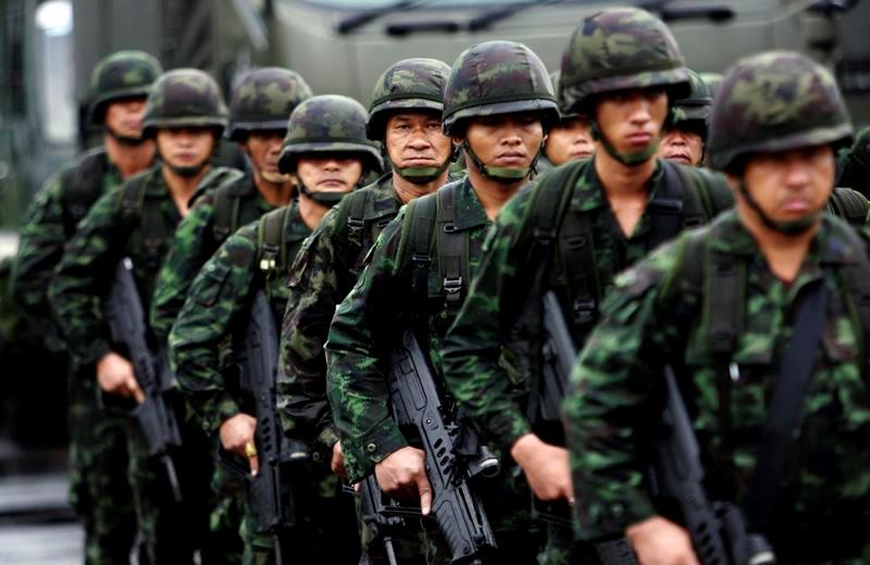 Στρατιωτικός νόμος στην Ταϊλάνδη