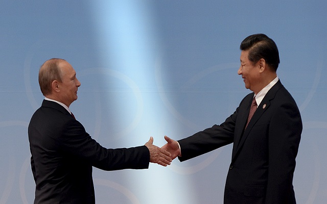 Προκαταβολή 25 δισ. δολαρίων από την Κίνα στη Ρωσία
