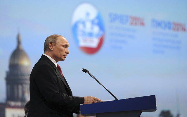Να σεβαστεί το αποτέλεσμα των ουκρανικών εκλογών υπόσχεται ο Πούτιν