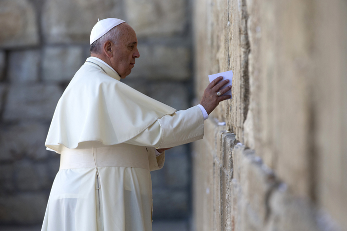 Κάλεσμα του Πάπα σε όλες τις θρησκευτικές ομάδες για ειρήνη