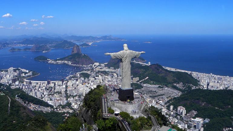 Aπό 3.000 έως 30.000 δολάρια το όνειρο του Μουντιάλ της Βραζιλίας