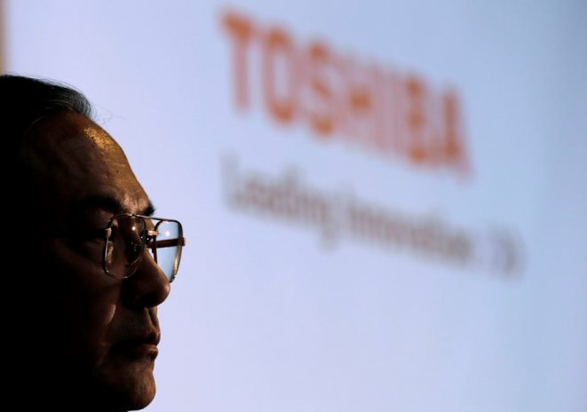 Η Toshiba υποφέρει μετά τις τεράστιες απώλειες του 2015