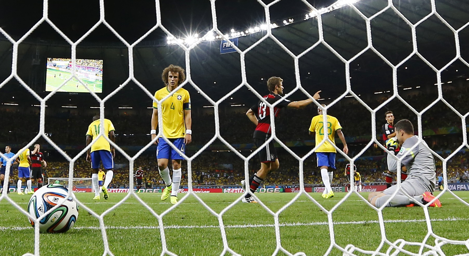 Η Γερμανία ισοπέδωσε τη Βραζιλία με 7-1!