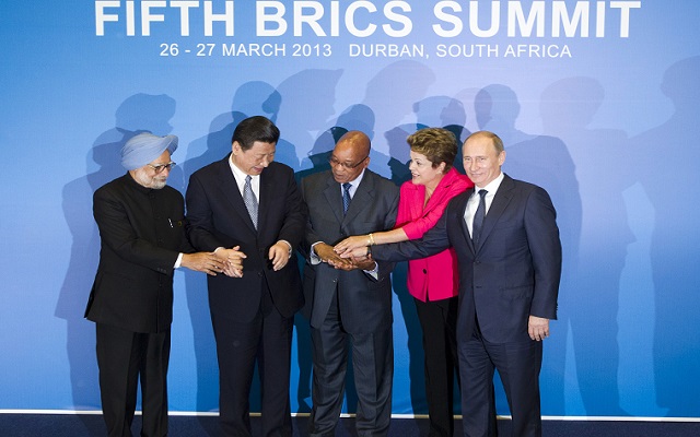 Στα σκαριά η αναπτυξιακή τράπεζα των «BRICS»
