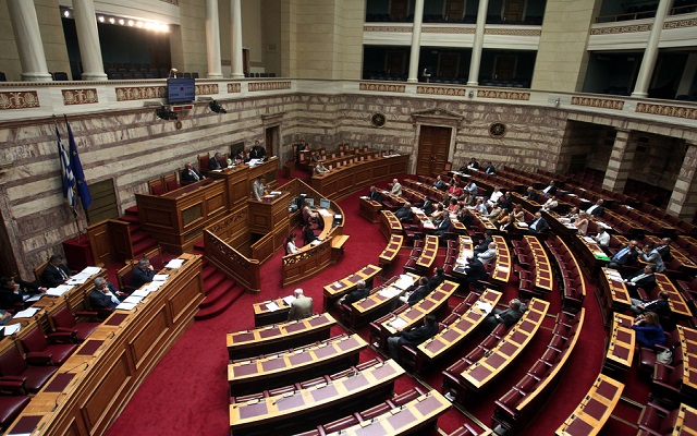 Ακύρωση των προστίμων για τις εκπρόθεσμες δηλώσεις ζητά ο ΣΥΡΙΖΑ