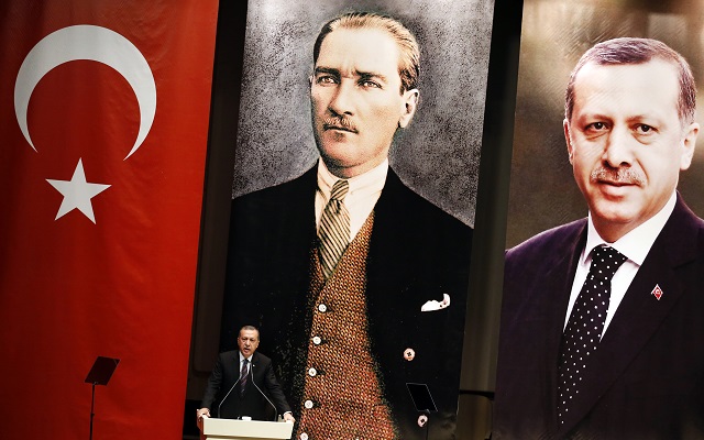 Και επίσημα πρόεδρος της Τουρκίας ο Ερντογάν