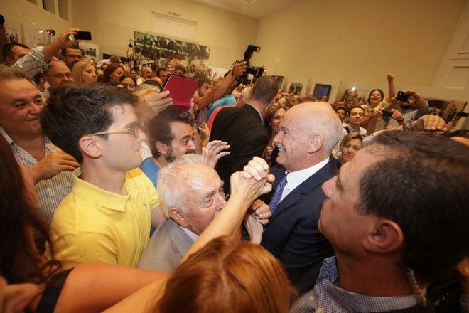 ΠΑΣΟΚ: 71 μέλη στη Θεσσαλονίκη αποχωρούν και προσχωρούν στο κόμμα Παπανδρέου