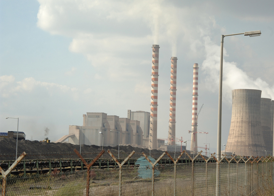 Έπεσαν οι υπογραφές για την αντιστάθμιση κόστους εκπομπών ρύπων