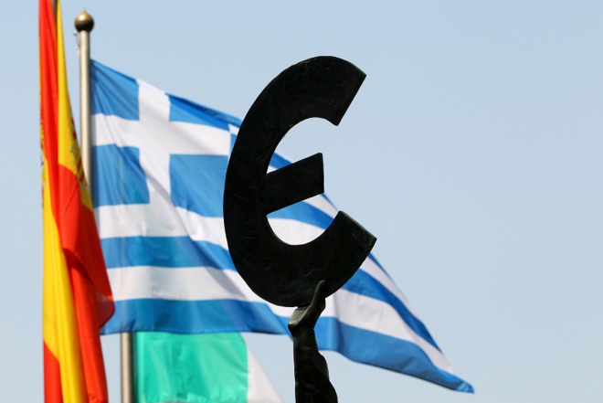 Stratfor: Στο επίκεντρο της κρίσης η Ελλάδα το 2015