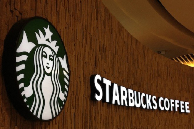 Τα Starbucks στέλνουν στο πανεπιστήμιο 4.000 εργαζομένους