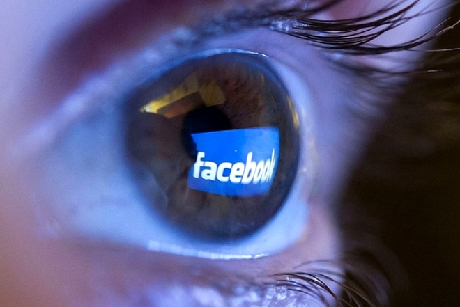 Το Facebook παραδέχεται τα «πειράματα» σε χρήστες του