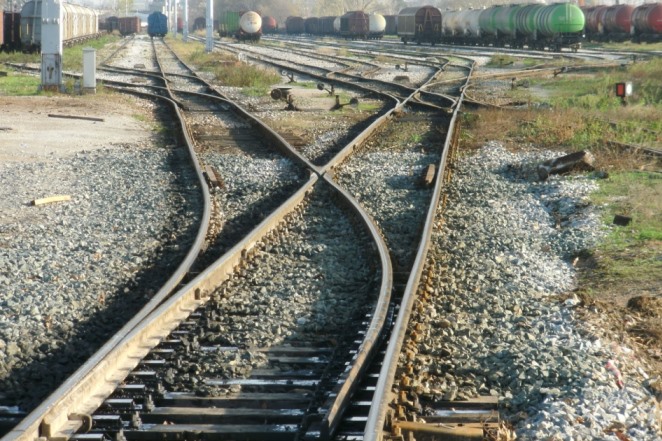 Σταϊκούρας: Το νέο αναπτυξιακό σχέδιο για τον ελληνικό σιδηρόδρομο και οι επενδύσεις