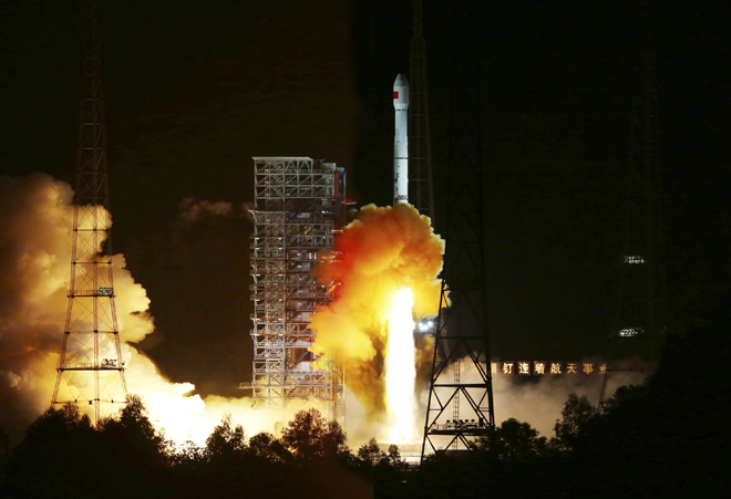 Η Κίνα εκτόξευσε την πρώτη της αποστολή προς το φεγγάρι