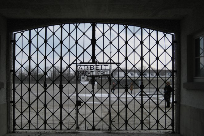 Εκλάπη η κεντρική πύλη του στρατοπέδου συγκέντρωσης του Νταχάου