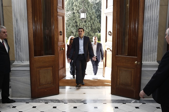 Πρόωρες εκλογές και στο βάθος ΣΥΡΙΖΑ