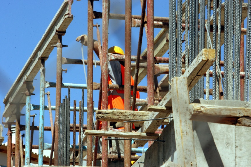 Συνεχίζεται η χαμηλή οικοδομική δραστηριότητα